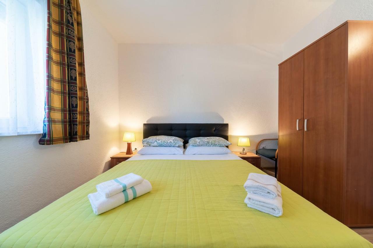 Apartmenthaus Hana Karlobag Dış mekan fotoğraf