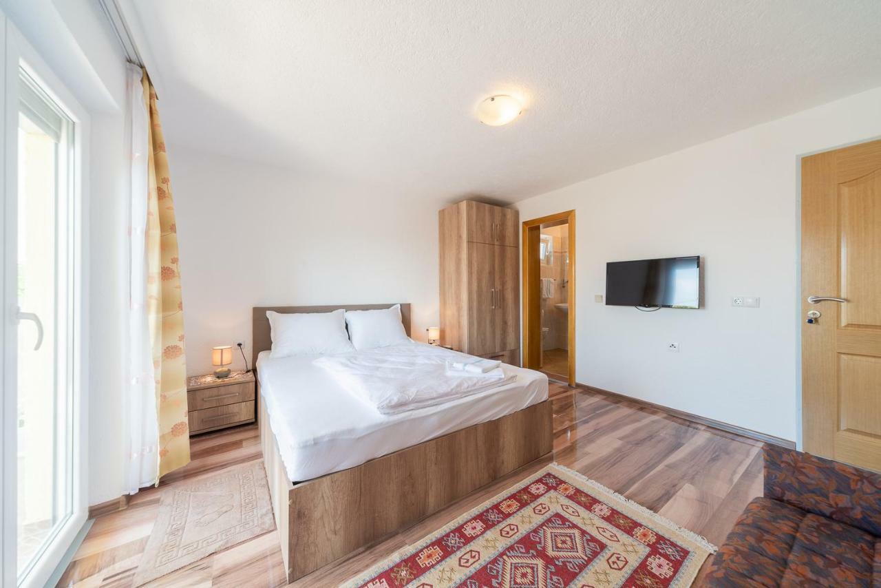Apartmenthaus Hana Karlobag Dış mekan fotoğraf