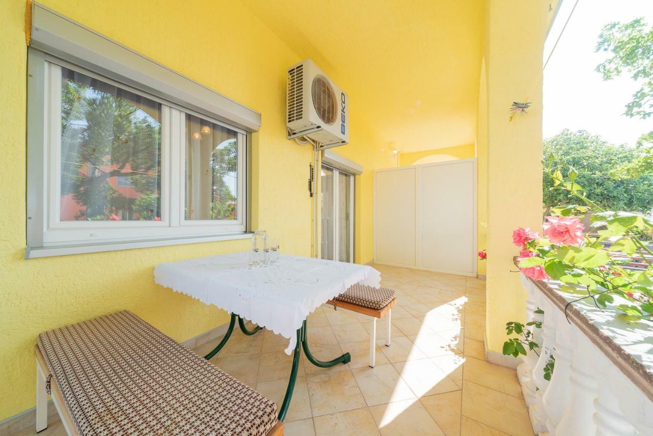 Apartmenthaus Hana Karlobag Dış mekan fotoğraf